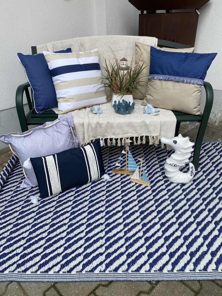 Outdoorkissen (blau-beige mit Fransen)
