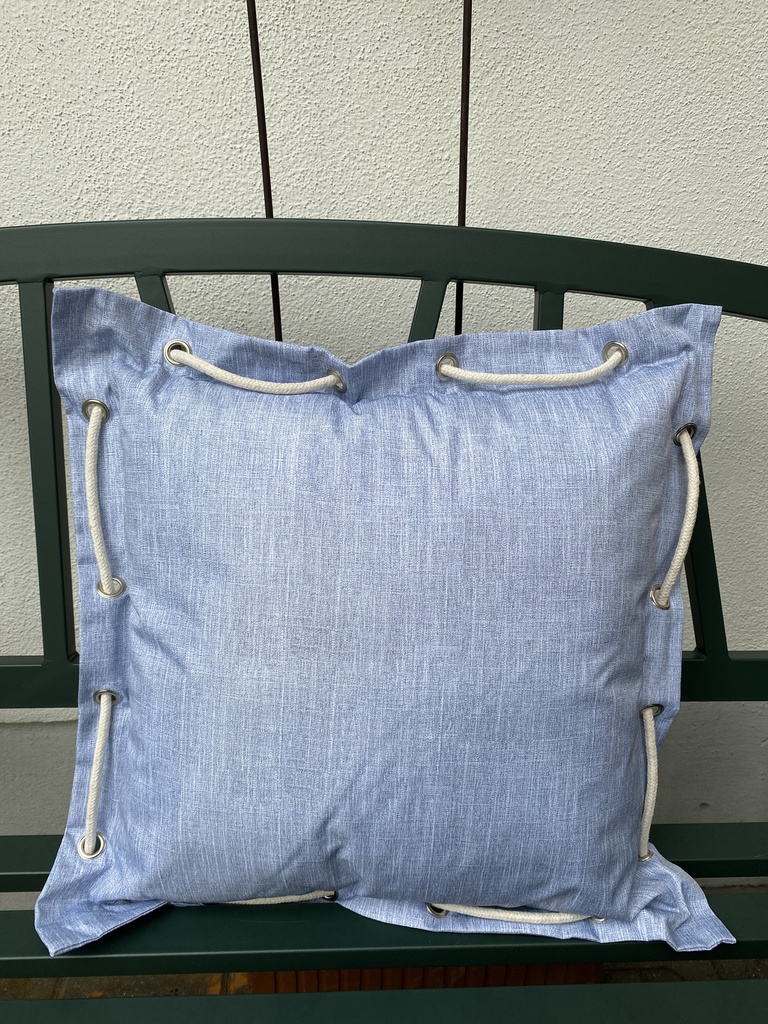 Outdoorkissen mit Schnürung 50x50 cm