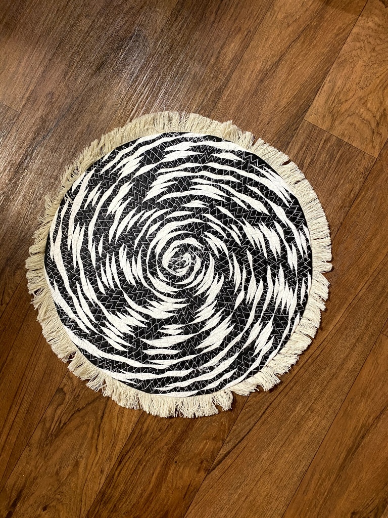 Platzset schwarz-weiß mit Fransen