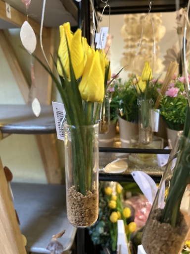 [P0001777] Tulpen in Hängevase (gelb)