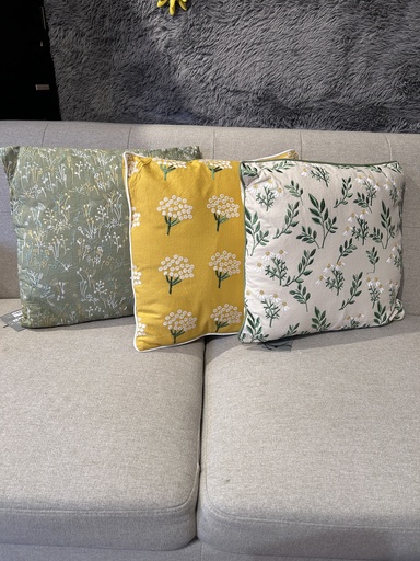 Kissen Frühling mit Füllung 45x45 cm